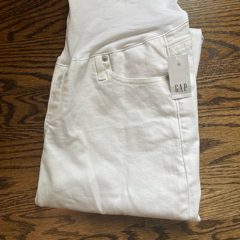 Never worn maternity straight jeans. Full belly coverage